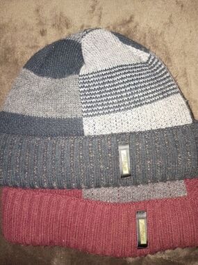 Source Unknown Men’s Two-Pack Knit Beanies - Charcoal & Burgundy!!